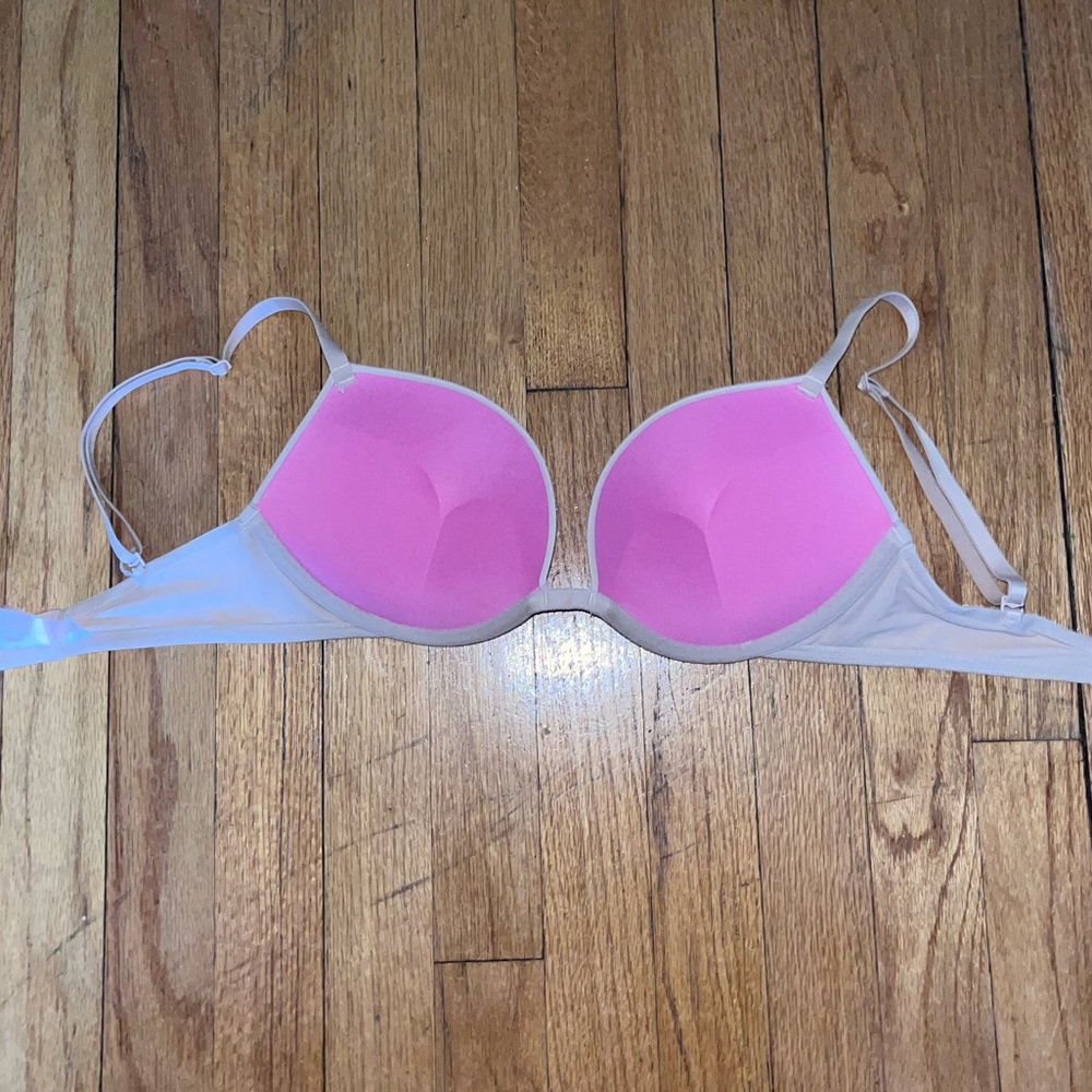 NWOT Victoria’s Secret Pink Super Push-Up Bra